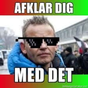 Iplay_naked