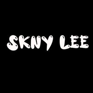 Lee-__-