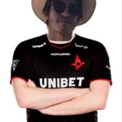 RVNXE1 FACEIT avatar