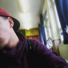 Adr3NaLL1N avatar